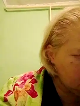 LusiyaGold5 online show from November 2025 09:04:01 PM