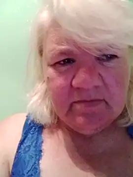 LusiyaGold5 online show from July 2026 09:32:01 PM