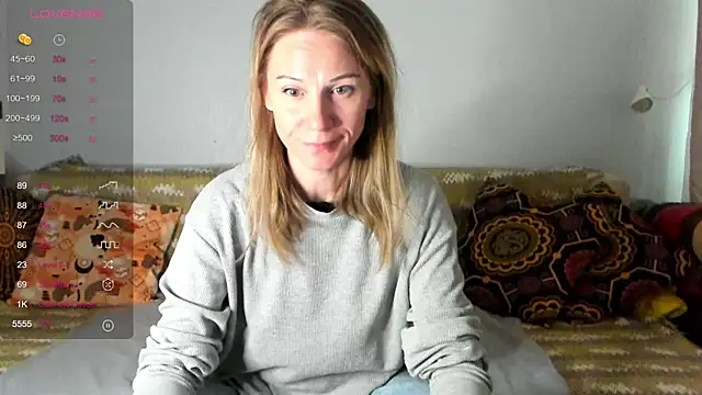 Snapshot of Amalia_Mio chatting on October 2025 08:01:01 AM Amalia Mio online show from October 2025 08:01:01 AM