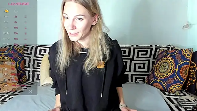 Snapshot of Amalia_Mio chatting on October 2025 08:02:02 AM Amalia Mio online show from October 2025 08:02:02 AM