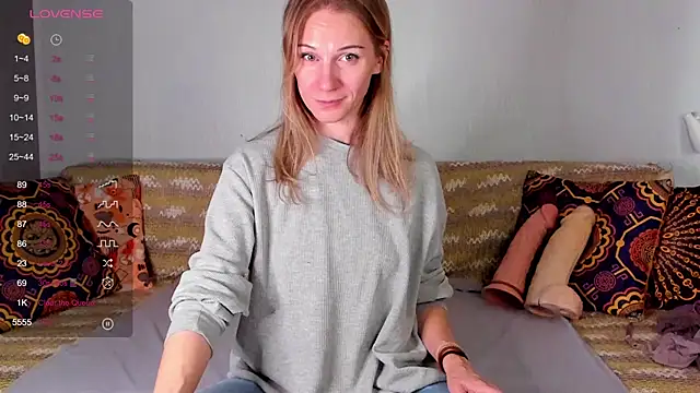 Snapshot of Amalia_Mio chatting on October 2025 08:16:02 AM Amalia Mio online show from October 2025 08:16:02 AM