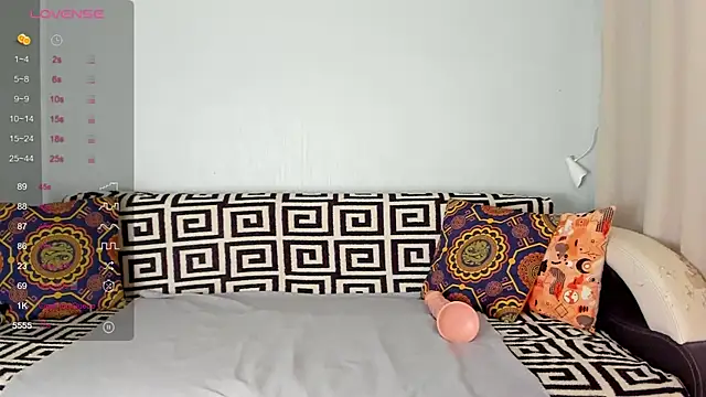 Snapshot of Amalia_Mio chatting on November 2025 07:53:01 AM Amalia Mio online show from November 2025 07:53:01 AM