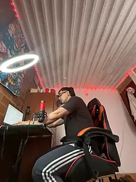 kaspar 6 online show from April 2026 06:46:02 PM