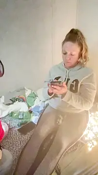 amandatheblondewife online show from December 2025 05:56:01 AM