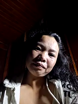 Snapshot of miomio-12 chatting on October 2025 02:25:02 PM miomio-12 online show from October 2025 02:25:02 PM