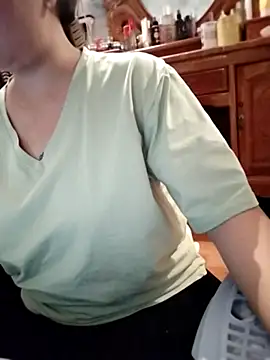 Babyloudi online show from October 2025 03:13:01 PM