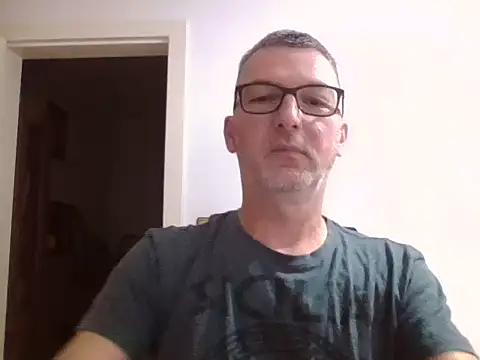 Snapshot of SilkenQuip chatting on October 2025 07:55:02 PM SilkenQuip online show from October 2025 07:55:02 PM