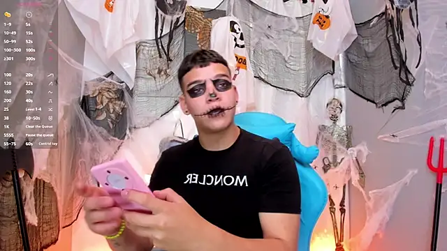 Snapshot of alex_boyy chatting on October 2025 06:41:02 PM alex boyy online show from October 2025 06:41:02 PM