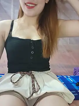 Snapshot of LylyCii6969 chatting on June 2026 01:24:02 PM LylyCii6969 online show from June 2026 01:24:02 PM