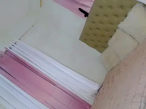 sexy calista online show from December 2025 09:00:01 PM