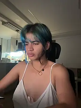 Snapshot of sukulaurens chatting on May 2026 05:04:02 AM sukulaurens online show from May 2026 05:04:02 AM