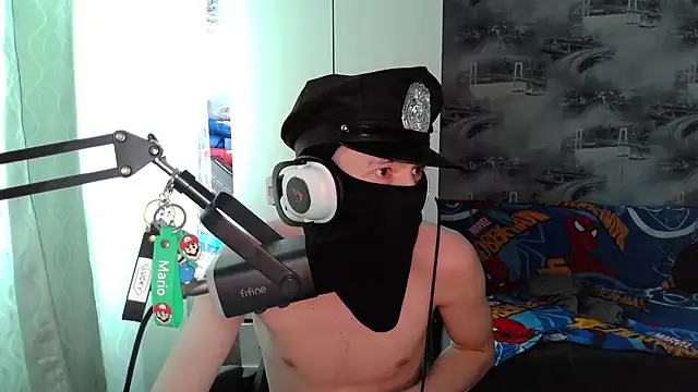 suicdemask online show from February 2026 05:17:02 AM