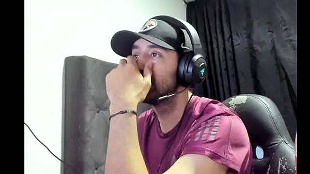 coolfriki online show from October 2025 05:53:02 AM