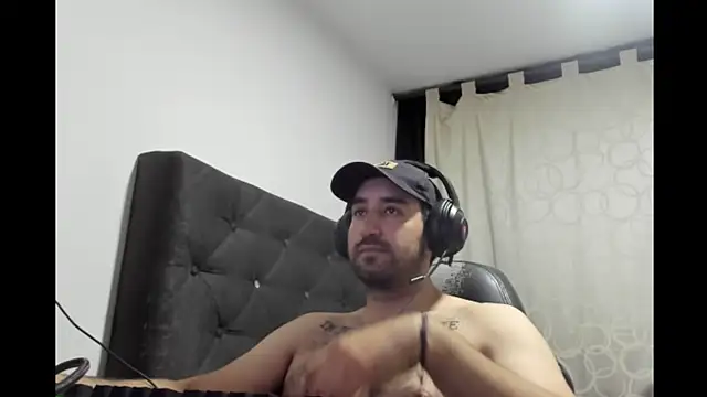 coolfriki online show from April 2026 11:27:01 PM