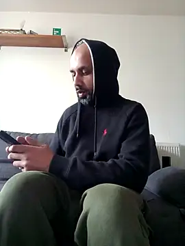 T1T012 online show from February 2026 03:10:02 PM