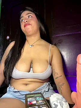 Azull14 online show from October 2025 08:24:02 PM