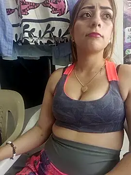 miaaeuphoriaa online show from November 2025 07:26:02 PM