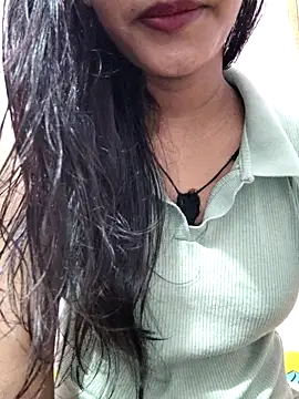 anjali2351 online show from April 2026 03:28:01 AM