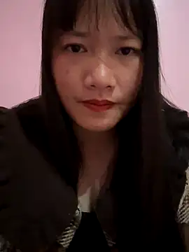 TrangNemo online show from November 2025 12:49:02 PM