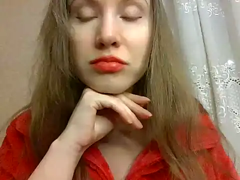 Snapshot of Lynirina chatting on March 2026 10:56:02 PM Lynirina online show from March 2026 10:56:02 PM