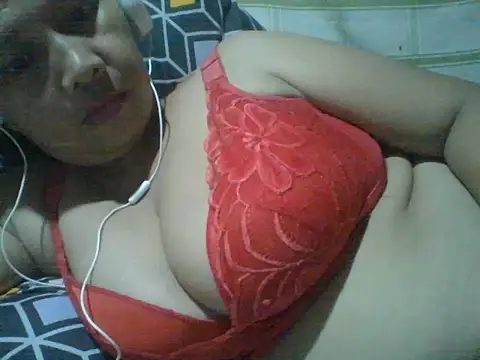 Snapshot of xxxsuckyourdick4u chatting on April 2026 05:57:01 AM xxxsuckyourdick4u online show from April 2026 05:57:01 AM