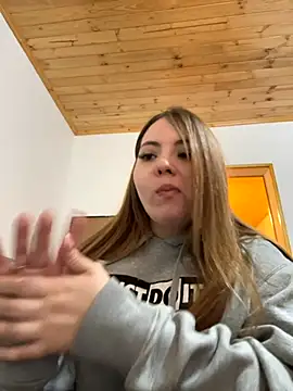 Snapshot of kattee_adams chatting on October 2025 07:03:02 PM kattee adams online show from October 2025 07:03:02 PM