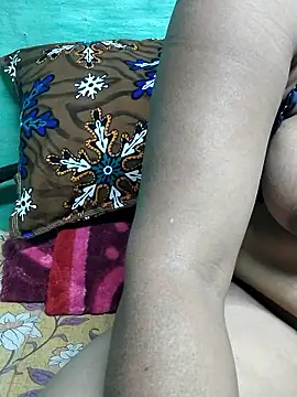 Snapshot of Queen_washna1 chatting on January 2026 05:51:02 PM Queen washna1 online show from January 2026 05:51:02 PM