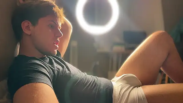 mynameischris online show from October 2025 09:01:01 PM