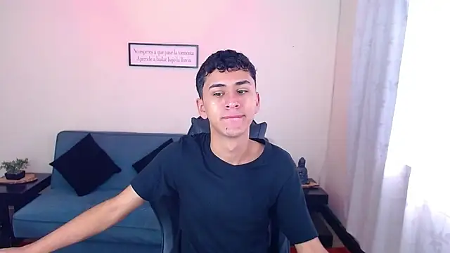 Snapshot of Alancum7 chatting on December 2025 12:54:01 PM Alancum7 online show from December 2025 12:54:01 PM