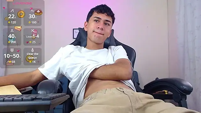 Snapshot of Alancum7 chatting on January 2026 01:02:02 PM Alancum7 online show from January 2026 01:02:02 PM