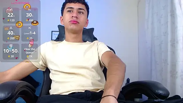 Snapshot of Alancum7 chatting on January 2026 01:02:01 PM Alancum7 online show from January 2026 01:02:01 PM