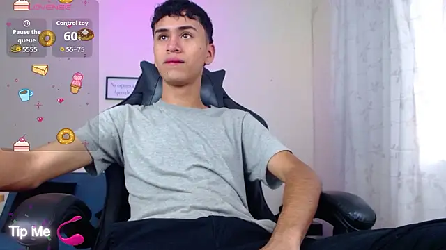 Snapshot of Alancum7 chatting on January 2026 01:05:01 PM Alancum7 online show from January 2026 01:05:01 PM