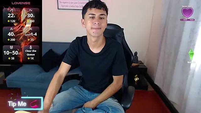 Snapshot of Alancum7 chatting on February 2026 12:55:01 PM Alancum7 online show from February 2026 12:55:01 PM