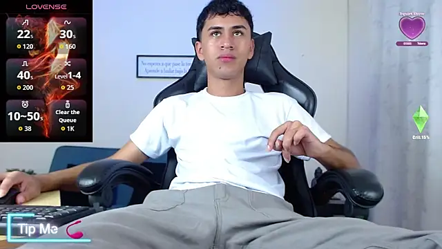 Snapshot of Alancum7 chatting on February 2026 12:56:02 PM Alancum7 online show from February 2026 12:56:02 PM