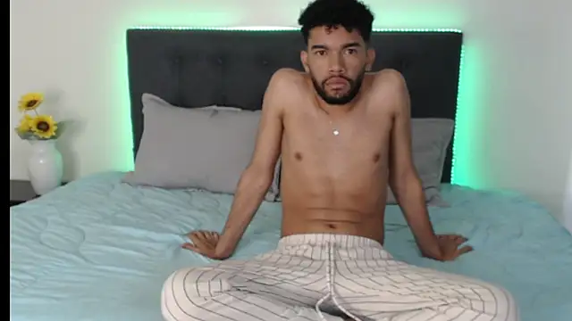 andresnoir  online show from October 2025 02:14:01 PM