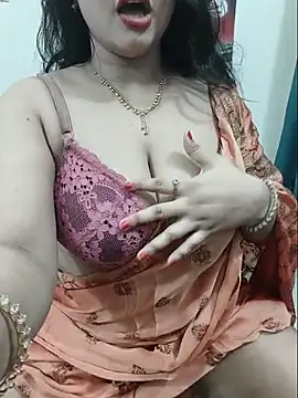 Snapshot of Beauty_Queen_Soniya chatting on July 2026 06:11:01 PM Beauty Queen Soniya online show from July 2026 06:11:01 PM