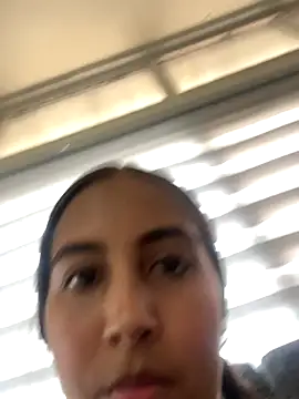 Luna star3 online show from October 2025 06:32:01 PM