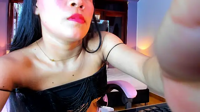 Snapshot of alissa__petite chatting on October 2025 11:44:01 AM alissa petite online show from October 2025 11:44:01 AM