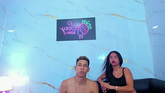 Snapshot of Little_nicoll chatting on January 2026 10:57:02 PM Little nicoll online show from January 2026 10:57:02 PM