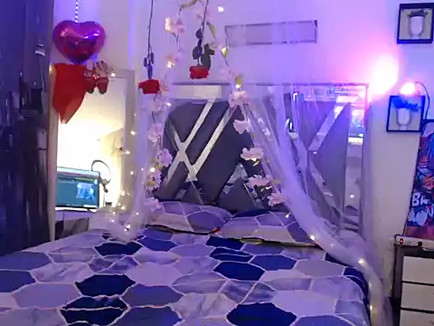 NicoleLerman online show from October 2025 07:14:01 PM