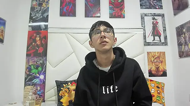 TWINK JOSS online show from October 2025 07:36:02 PM