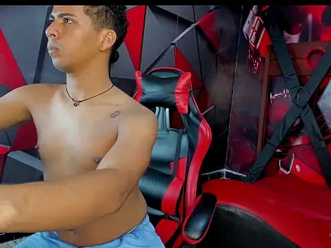 Raphael LatinBoy online show from October 2025 05:08:02 AM