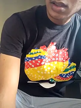 Snapshot of use_19 chatting on December 2025 06:00:01 AM use 19 online show from December 2025 06:00:01 AM