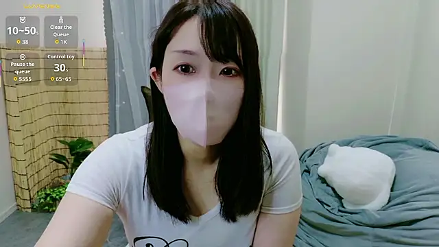 Snapshot of Natsumi-chan chatting on October 2025 04:00:02 AM Natsumi-chan online show from October 2025 04:00:02 AM