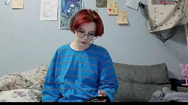 Snapshot of RubiReynnn chatting on October 2025 07:01:02 PM RubiReynnn online show from October 2025 07:01:02 PM