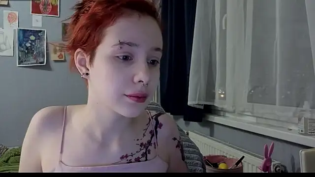 Snapshot of RubiReynnn chatting on October 2025 05:57:01 PM RubiReynnn online show from October 2025 05:57:01 PM