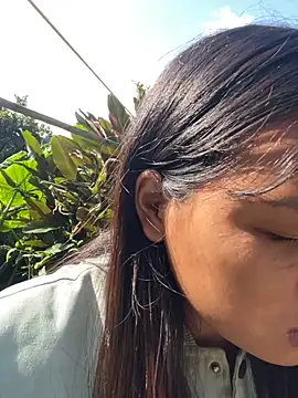 hello-cute online show from November 2025 03:49:02 AM