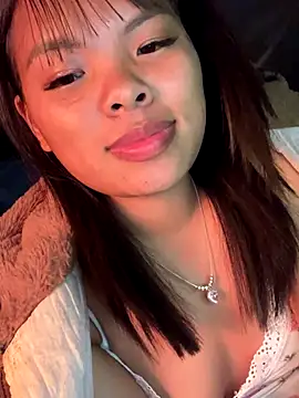 hello-cute online show from December 2025 06:11:01 AM