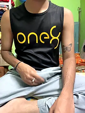 foxythebold online show from December 2025 05:40:02 PM