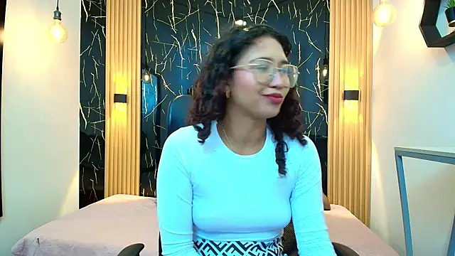 Snapshot of SamanthaFox_8 chatting on May 2026 11:07:01 AM SamanthaFox 8 online show from May 2026 11:07:01 AM